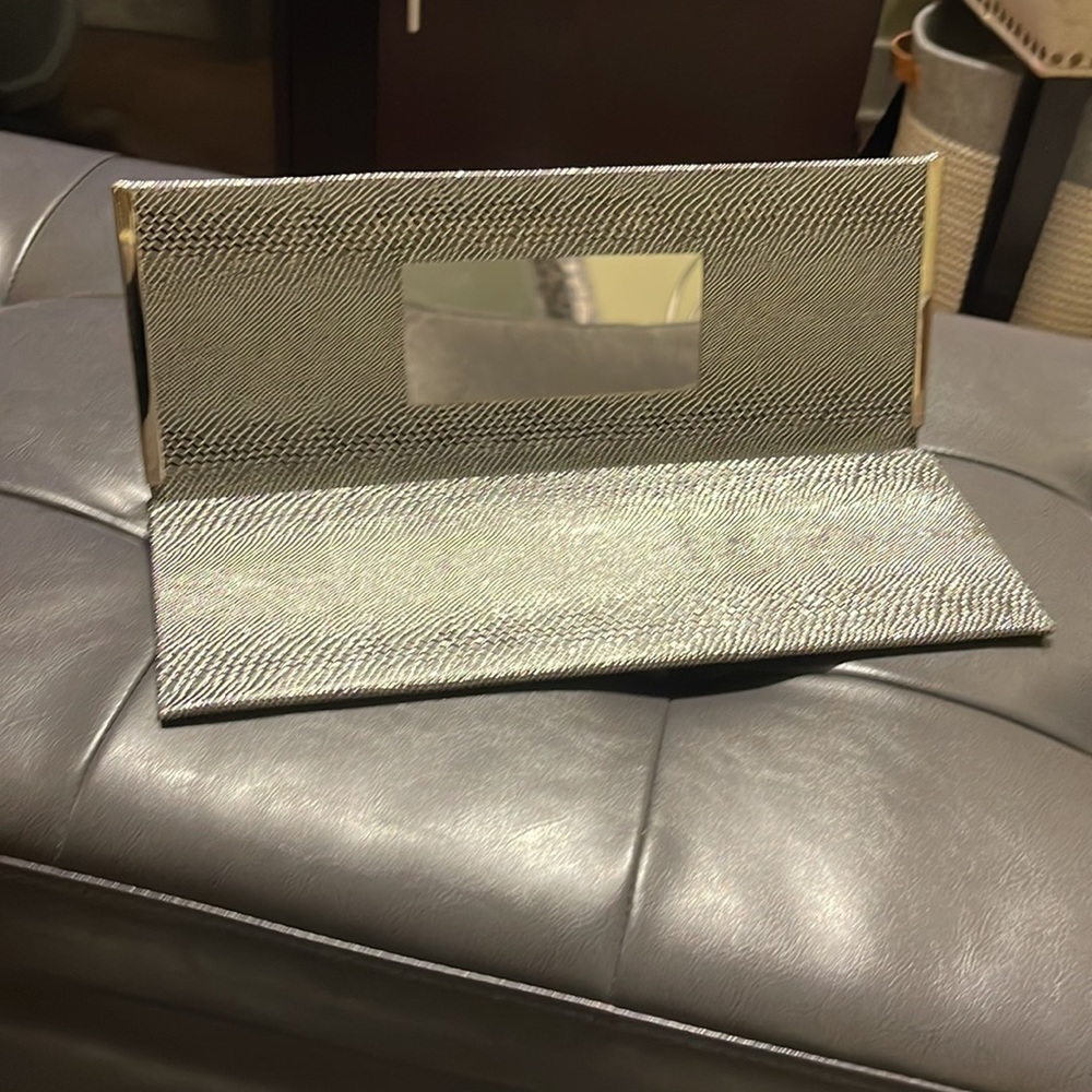 Beautiful Silver Clutch - Picture 3 of 11